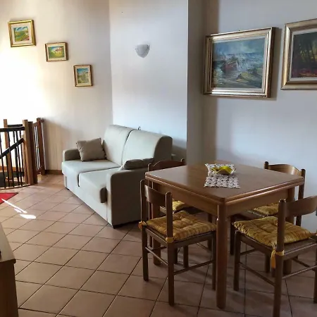 Casa Nadia * サン・ゼーノ・ディ・モンターニャ